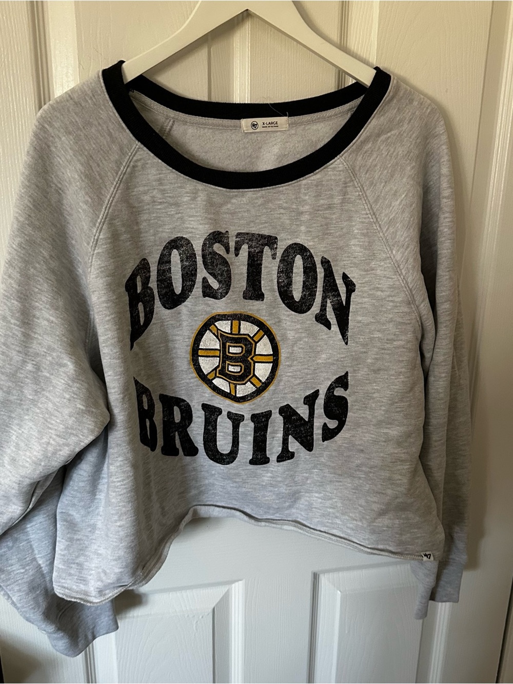 Gray Boston Bruins Sweatshirt